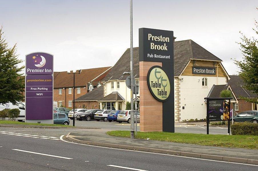 Premier Inn Runcorn Bagian luar foto